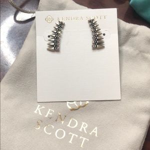 Kendra Scott LouLou ear climbers NWOT